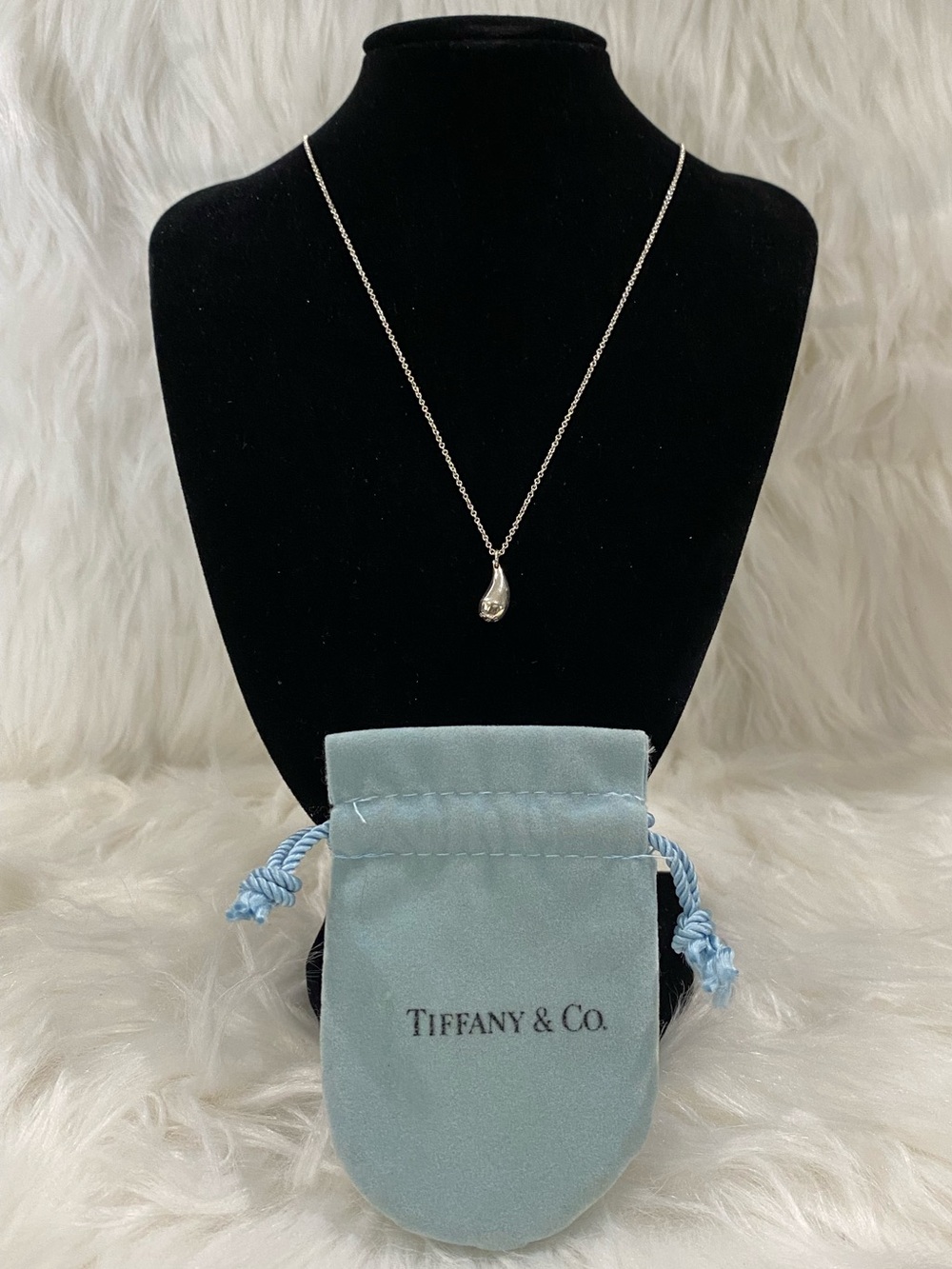 Tiffany & Co. Silver Teardrop Pendant Necklace with Pouch -16” chain